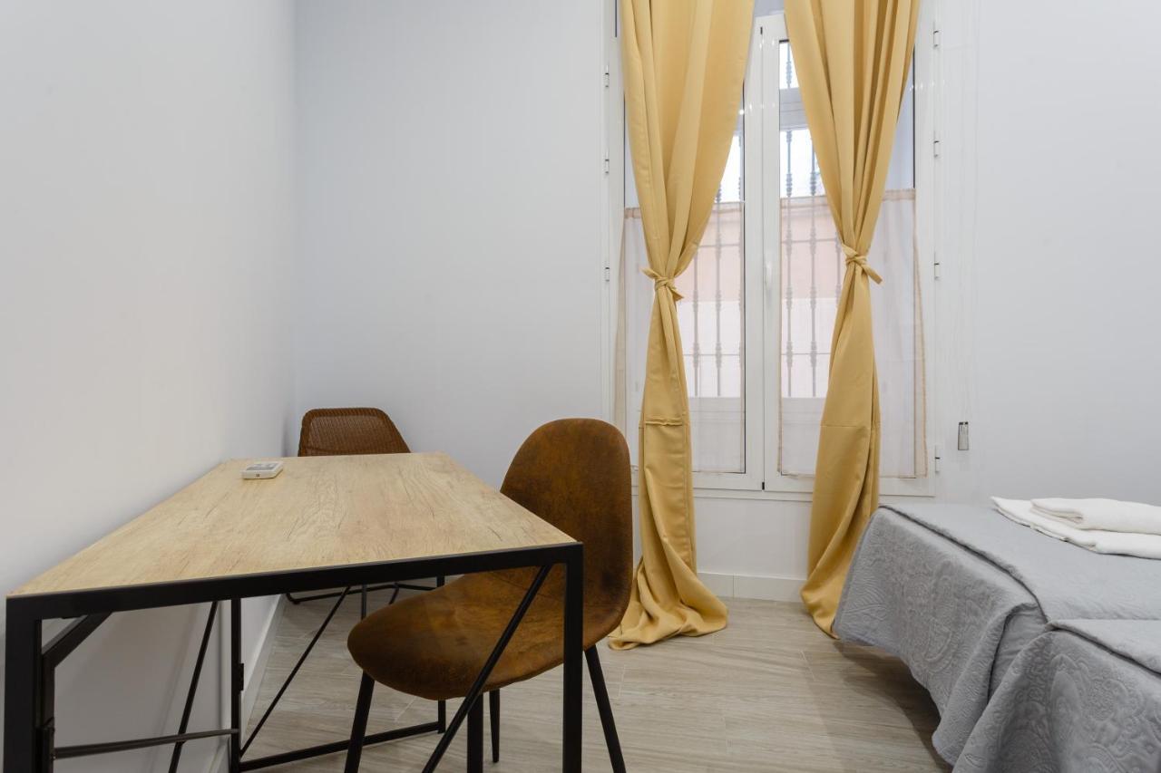 Cruise Adapted Apartment By Cadiz4Rentals المظهر الخارجي الصورة
